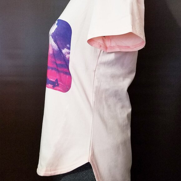 Junior Women’s Lt.Pink Euntique High-Low Scoop Neck Graphic T-Shirt LoungewearTh - Picture 3 of 3